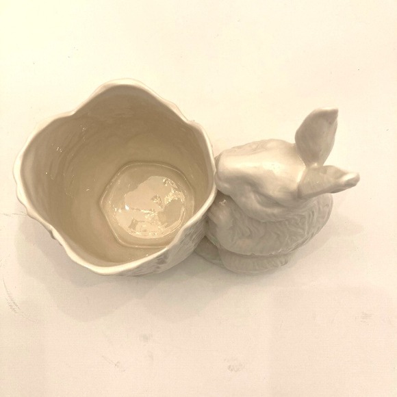 Bunny Cabbage Planter Grace Fine Porcelain 9" Figurine White Rabbit - Picture 7 of 12